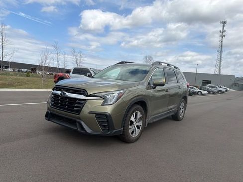 Used 2023 Subaru Ascent Premium image 1