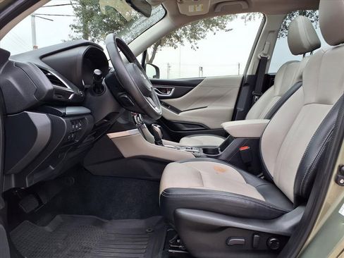 Used 2020 Subaru Forester Limited w/ Popular Package #3 image 12