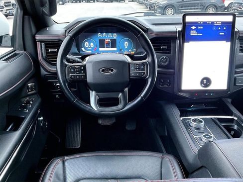 Used 2022 Ford Expedition Max Limited image 5