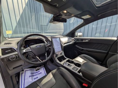 Used 2024 Ford Edge ST w/ Equipment Group 401A image 14