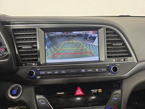 Used 2018 Hyundai Elantra Sport w/ Sport Premium Package 03 FWD image 23