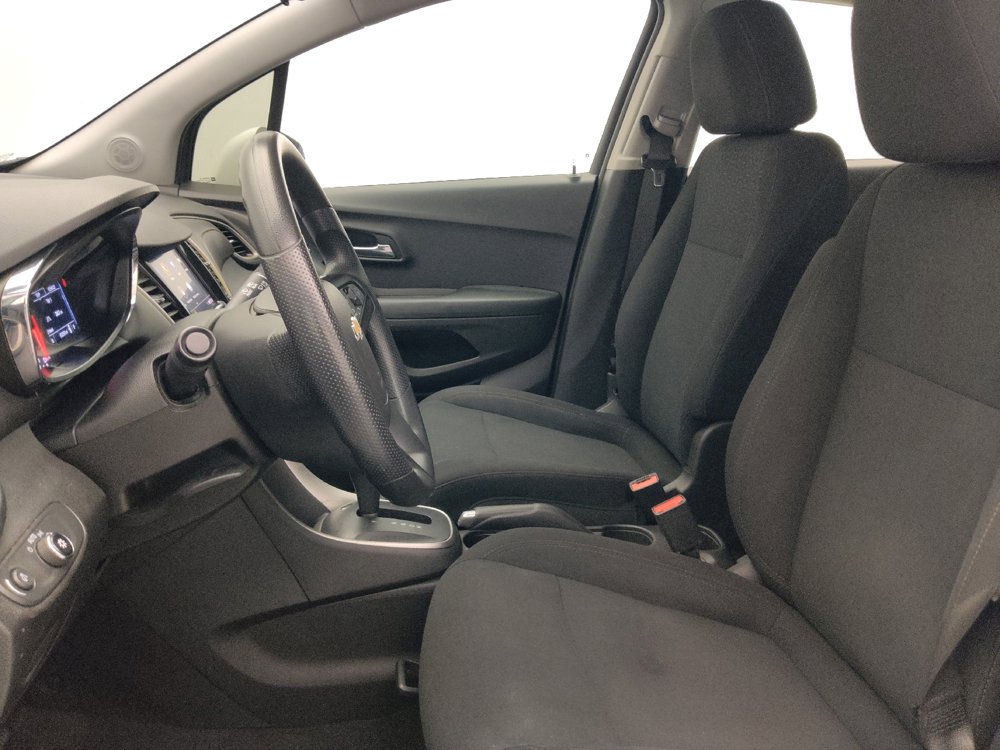 Used 2020 Chevrolet Trax LS FWD image 17