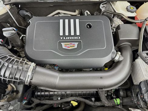 Used 2021 Cadillac XT5 Premium Luxury image 38