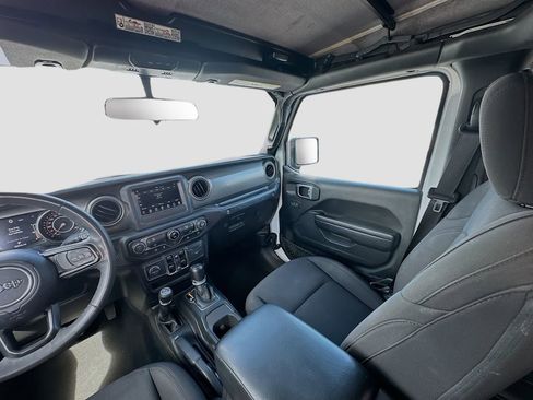 Used 2023 Jeep Wrangler Sport S image 37