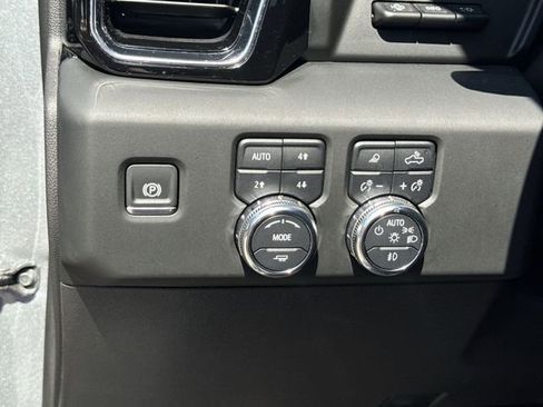 Used 2024 GMC Sierra 1500 Denali w/ Denali Reserve Package AWD/4WD image 36
