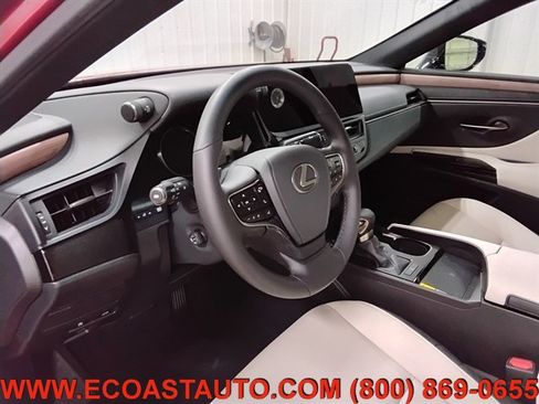 Used 2025 Lexus ES 350 w/ Premium Package image 11