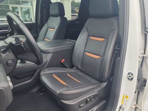 Certified 2024 GMC Sierra 1500 AT4 w/ Technology Package AWD/4WD image 20