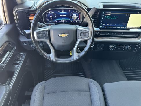 Used 2024 Chevrolet Silverado 2500 LT image 17