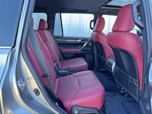 Used 2023 Lexus GX 460 Premium image 45