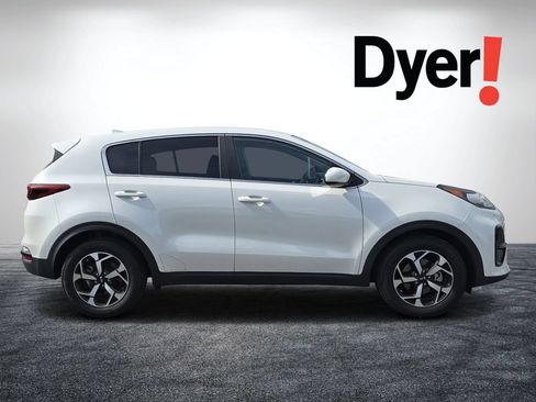 Used 2022 Kia Sportage LX FWD image 4