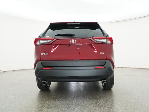 New 2025 Toyota RAV4 XLE image 17