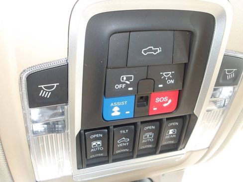 Used 2020 RAM 1500 Limited AWD/4WD image 19