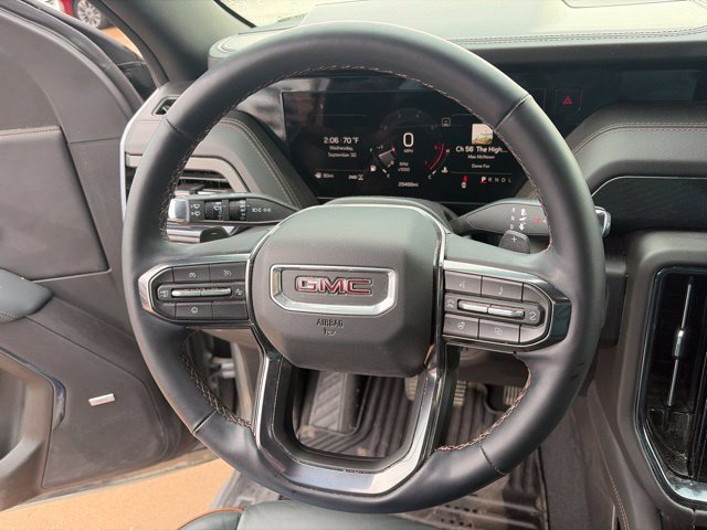 Used 2025 GMC Yukon AT4 AWD/4WD image 13