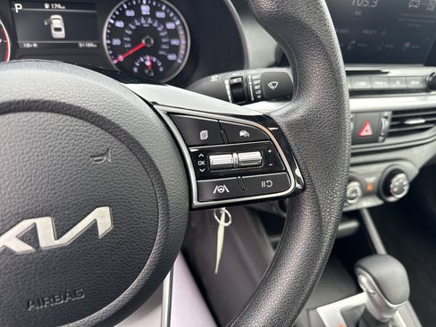 Used 2024 Kia Forte LXS image 18