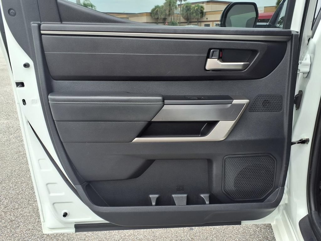 Used 2022 Toyota Tundra SR5 AWD/4WD image 21