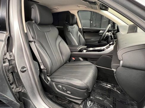 Used 2021 Genesis GV80 2.5T RWD image 4