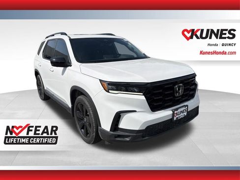 Used 2024 Honda Pilot Elite image 1