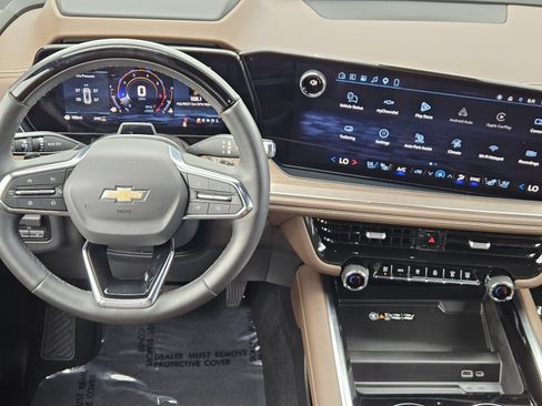 Certified 2026 Chevrolet Tahoe High Country AWD/4WD image 32