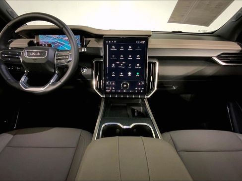 Used 2026 GMC Acadia Elevation w/ Elevation Premium Package FWD image 15