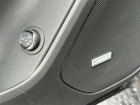 Certified 2025 Chevrolet Blazer RS w/ Driver Confidence II Package image 14