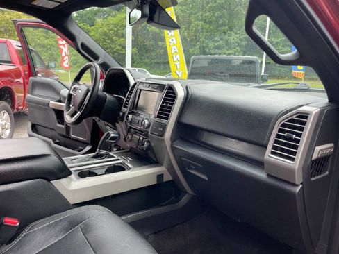 Used 2015 Ford F150 Lariat w/ Equipment Group 502A Luxury image 33