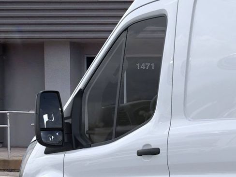 New 2026 Ford Transit 250 148 Medium Roof w/ Load Area Protection Package RWD image 20