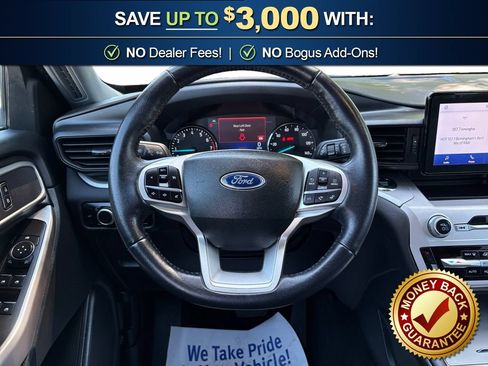 Used 2023 Ford Explorer XLT RWD image 18