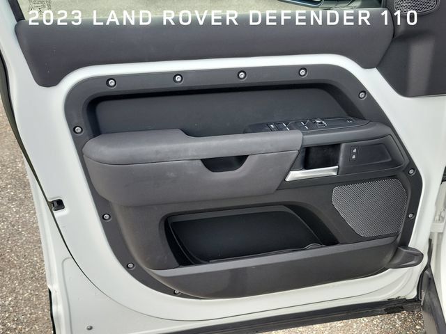 Used 2023 Land Rover Defender 110 AWD/4WD image 17
