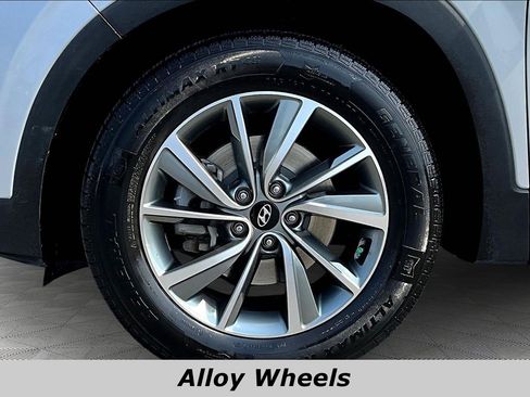 Used 2019 Hyundai Santa Fe AWD image 35