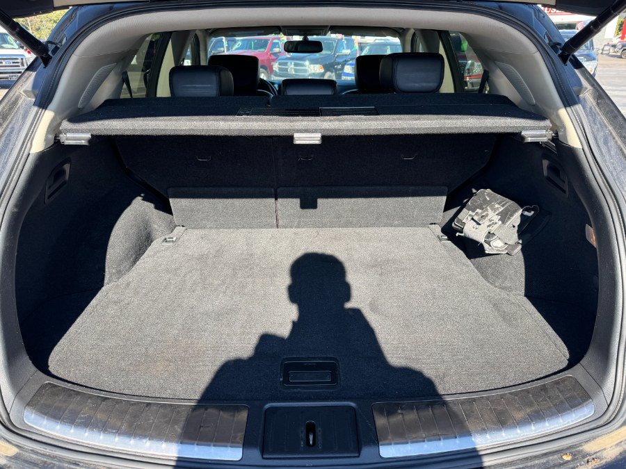 Used 2012 INFINITI FX35 AWD w/ Premium Pkg image 17