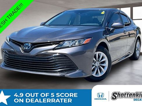 Used 2020 Toyota Camry LE FWD image 1