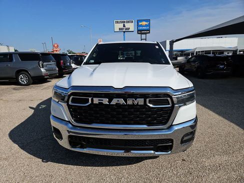 Used 2025 RAM 1500 Big Horn AWD/4WD image 3