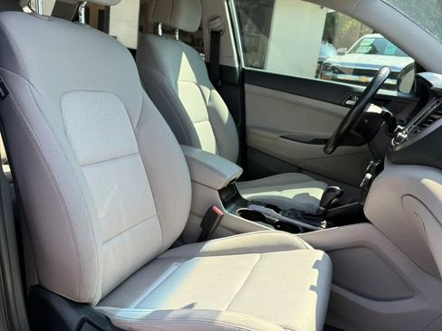 Used 2017 Hyundai Tucson Sport FWD image 20