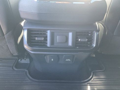 Used 2022 Ford F150 XLT w/ Equipment Group 302A High image 15