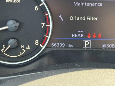 Used 2024 Nissan Altima 2.5 SR FWD image 22