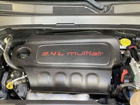 Used 2018 Jeep Compass Latitude w/ Popular Equipment Group AWD/4WD image 17