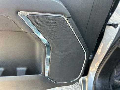 Used 2023 Chevrolet Silverado 1500 LT AWD/4WD image 14