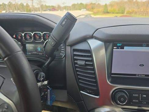 Used 2019 Chevrolet Tahoe LT image 26