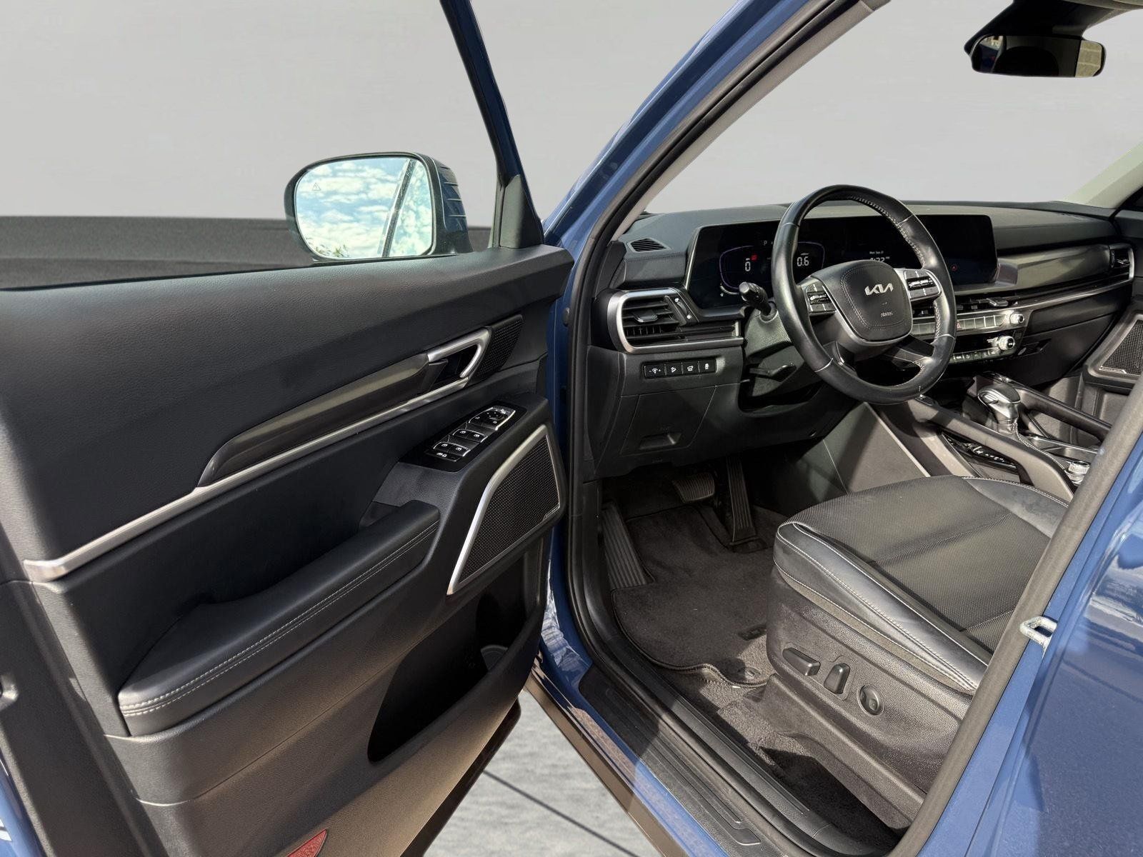 Used 2025 Kia Telluride S AWD/4WD image 20