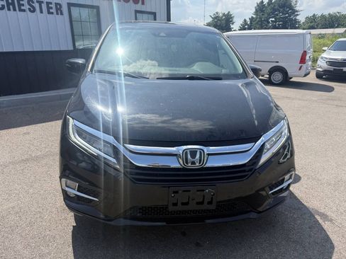 Used 2018 Honda Odyssey Elite image 3