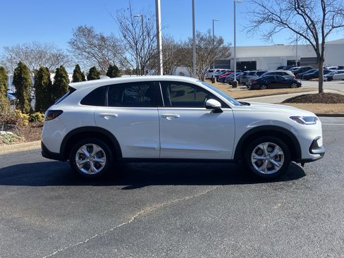 Certified 2024 Honda HR-V LX image 11