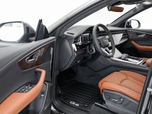 Certified 2025 Audi Q8 Prestige w/ Prestige Package image 11