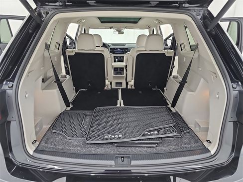 Used 2023 Volkswagen Atlas SEL R-Line image 19