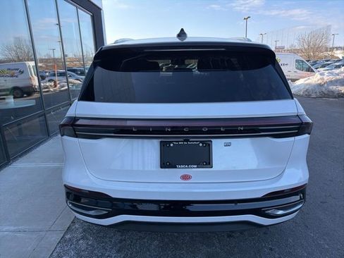 New 2026 Lincoln Nautilus Reserve image 4