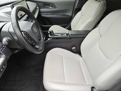 Used 2024 Toyota Prius XLE image 13