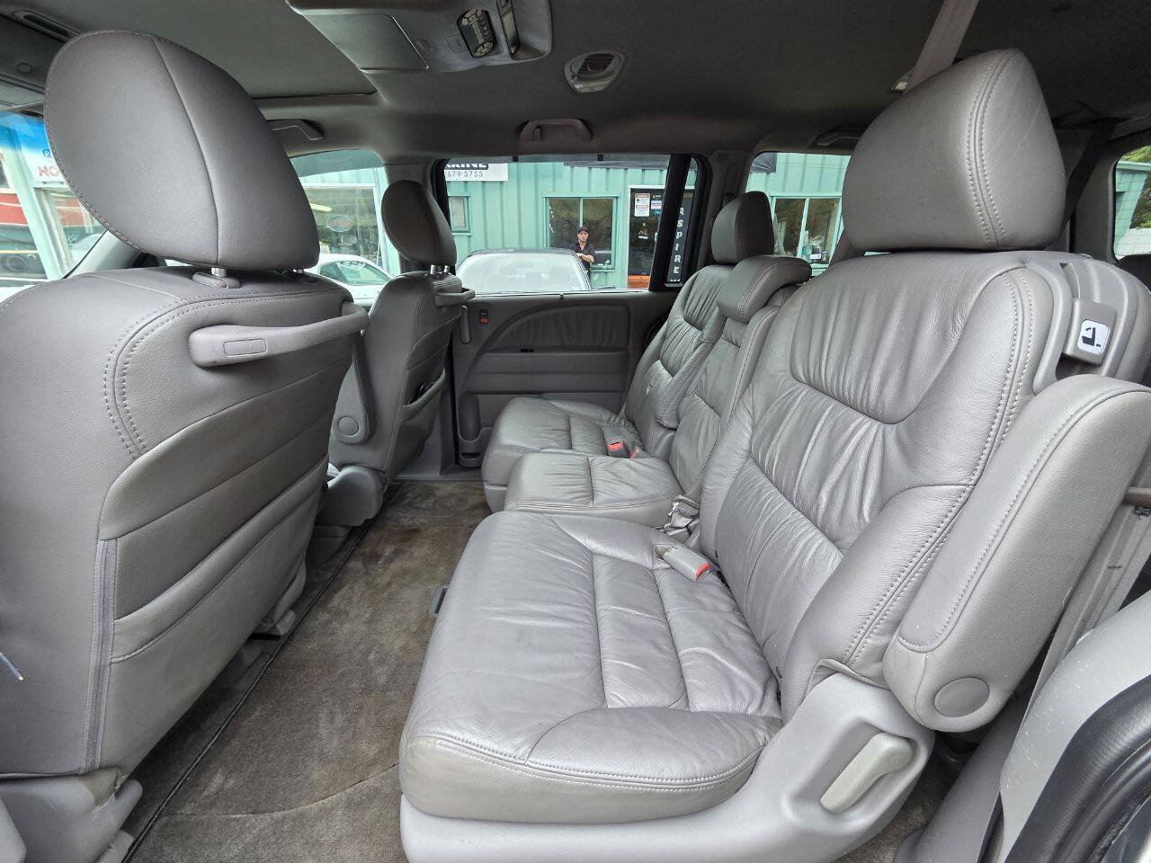 Used 2010 Honda Odyssey EX-L image 17