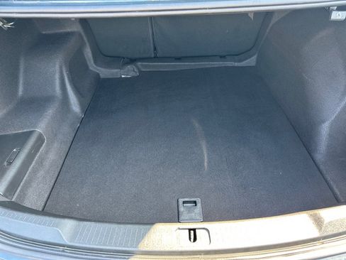 Used 2017 Buick LaCrosse Essence image 9