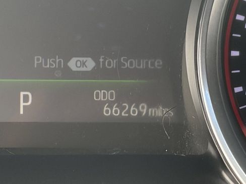 Used 2018 Toyota Camry XSE w/ Driver Assist Package image 34