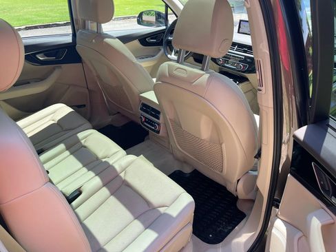 Used 2017 Audi Q7 3.0T Prestige AWD/4WD image 13