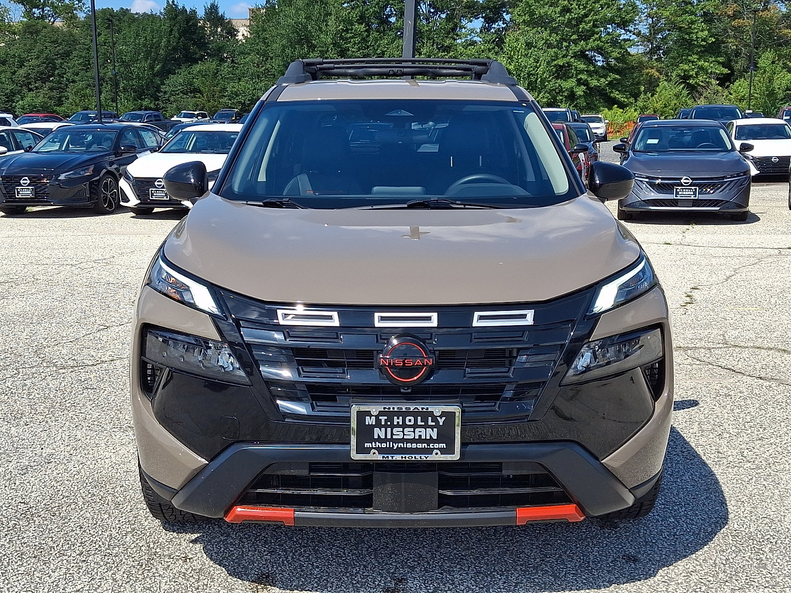 Certified 2025 Nissan Rogue SV AWD/4WD image 2